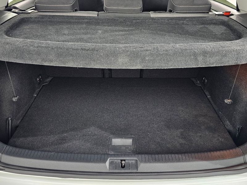 2016 Volkswagen Golf 2.0 TDI photo 19