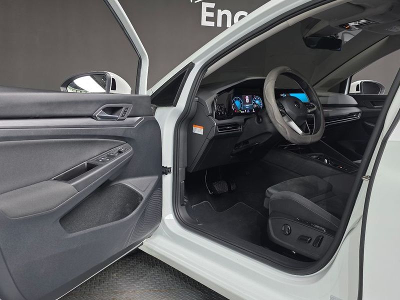 2022 Volkswagen Golf 2.0 TDI Prestige photo 10