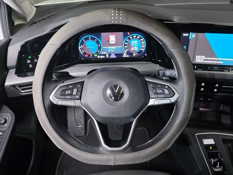 2022 Volkswagen Golf 2.0 TDI Prestige photo 12