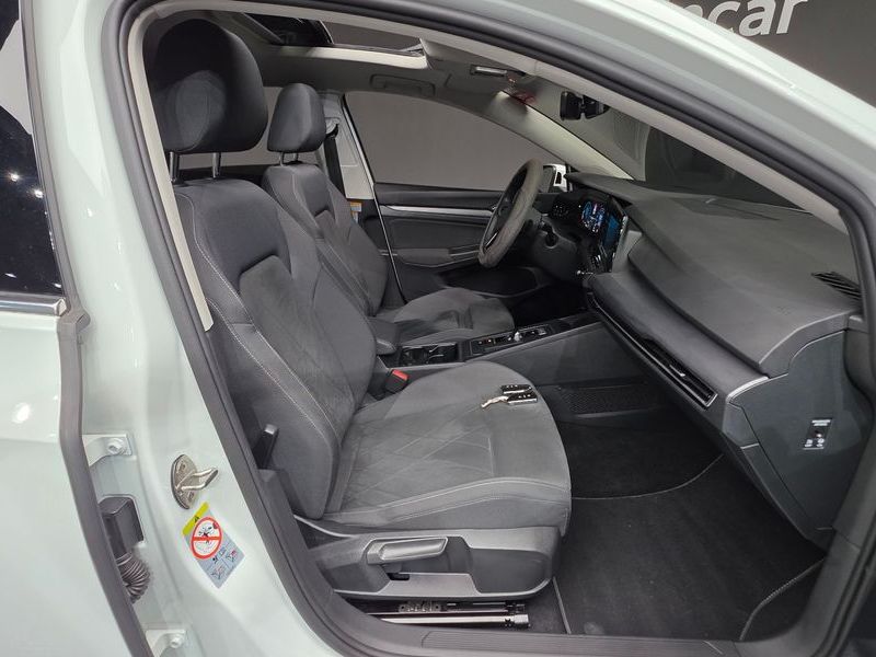 2022 Volkswagen Golf 2.0 TDI Prestige photo 26
