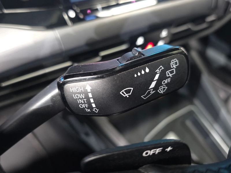 2022 Volkswagen Golf 2.0 TDI Prestige photo 28