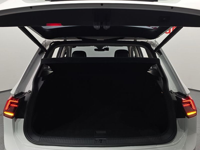 2020 Volkswagen Tiguan 2.0 TDI Premium photo 20