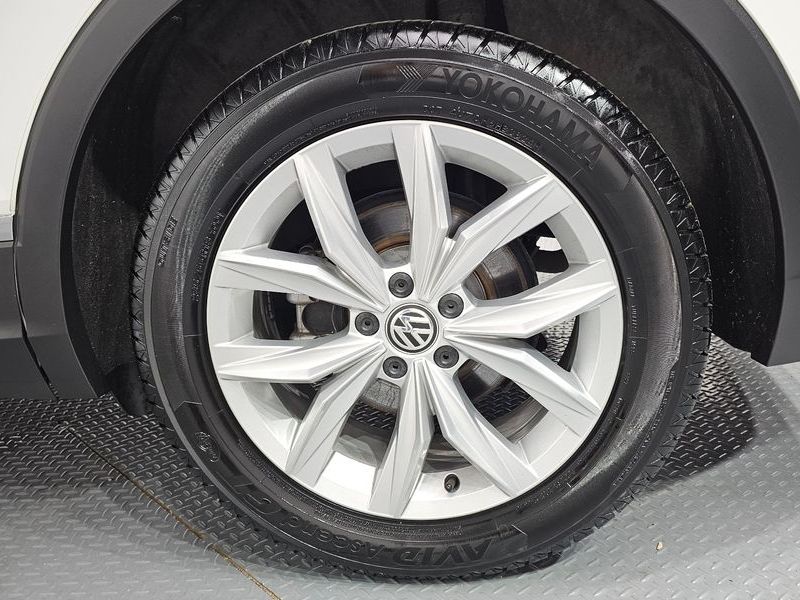 2020 Volkswagen Tiguan 2.0 TDI Premium photo 21