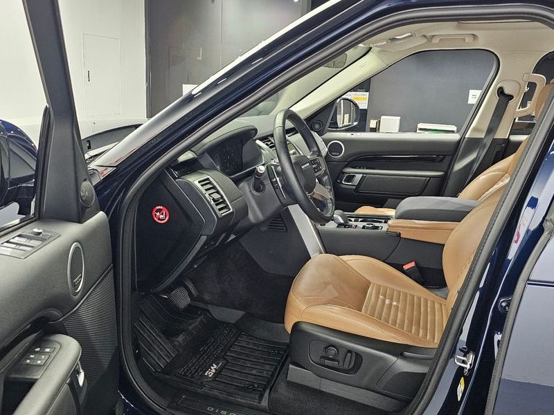 2022 Land Rover Discovery D300 HSE photo 10