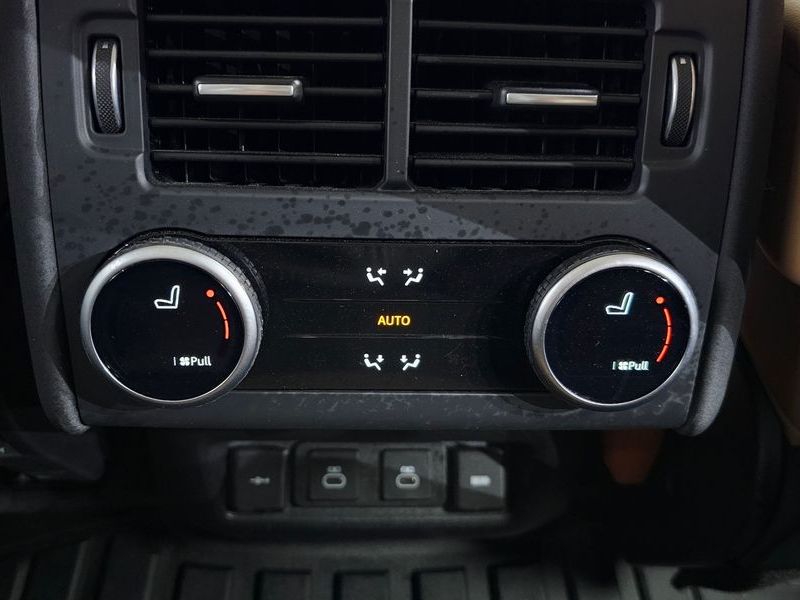 2022 Land Rover Discovery D300 HSE photo 19