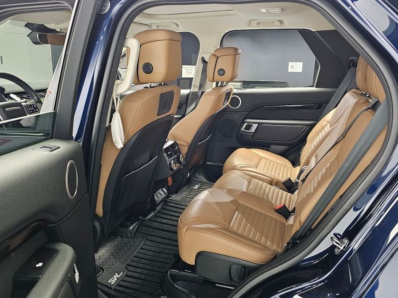 2022 Land Rover Discovery D300 HSE photo 26