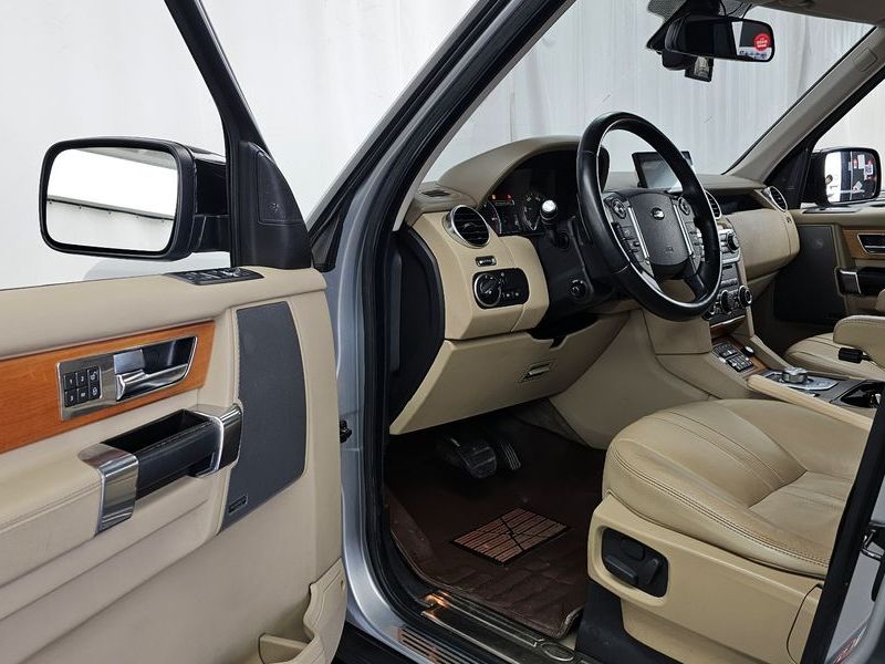 2012 Land Rover Discovery 3.0 SDV6 HSE photo 10