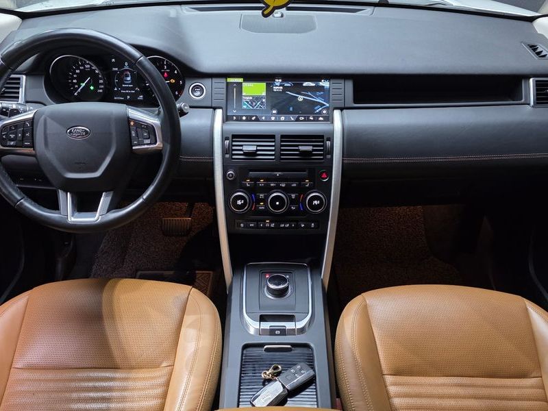 2019 Land Rover Discovery Sport 2.0 TD4 HSE Luxury photo 7