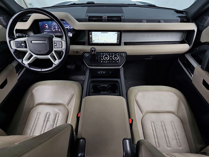 2020 Land Rover Defender 110 D240 SE photo 7