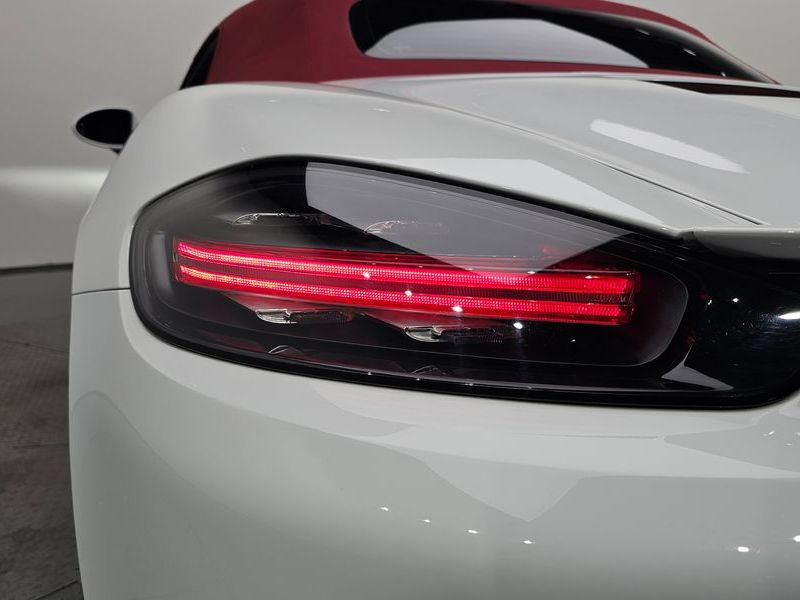 2018 Porsche 718 S 2.5 photo 23