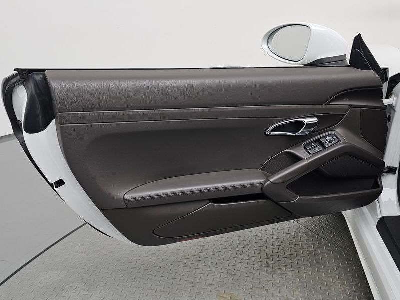 2018 Porsche 718 S 2.5 photo 24