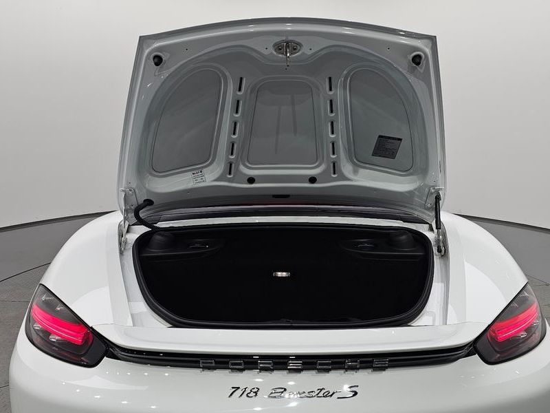 2018 Porsche 718 S 2.5 photo 29