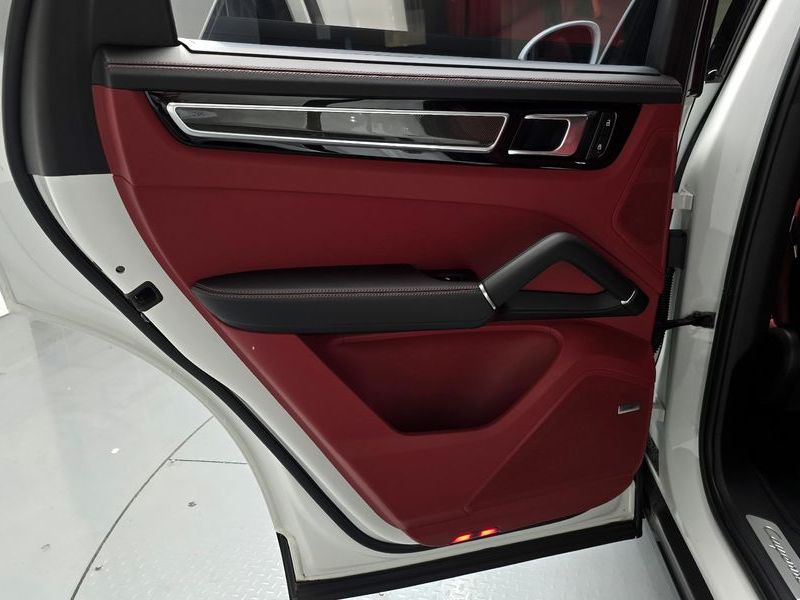 2022 Porsche Cayenne 3.0 PLATINUM EDITION photo 24