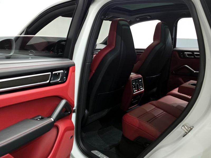 2022 Porsche Cayenne 3.0 PLATINUM EDITION photo 26