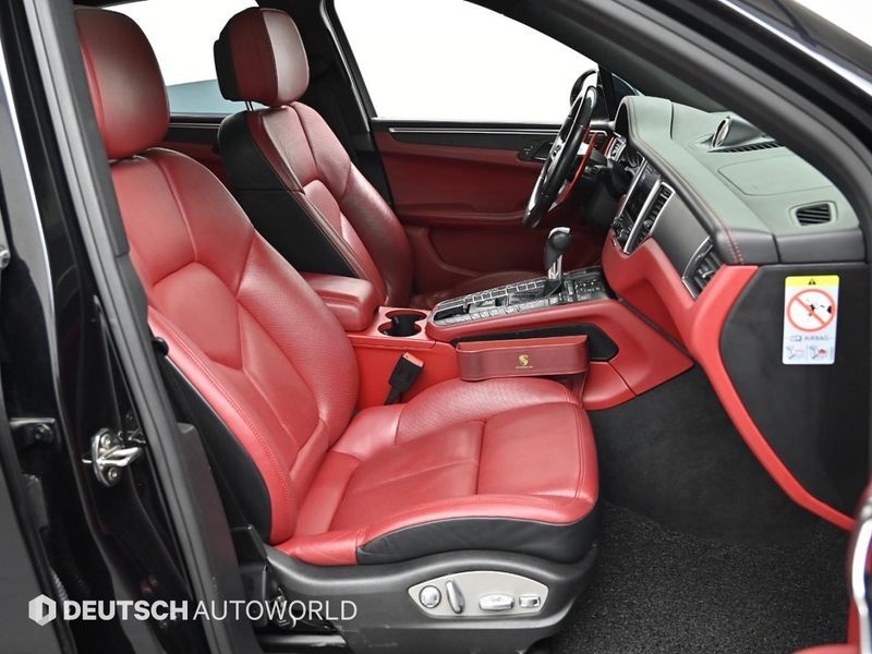 2017 Porsche Macan 2.0 95B photo 10