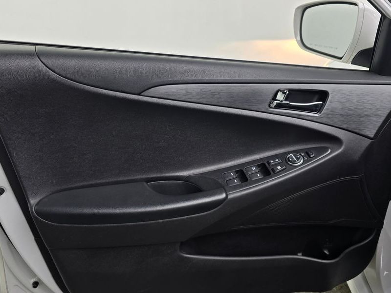 2013 Hyundai Sonata CVVL Bluesaver photo 24