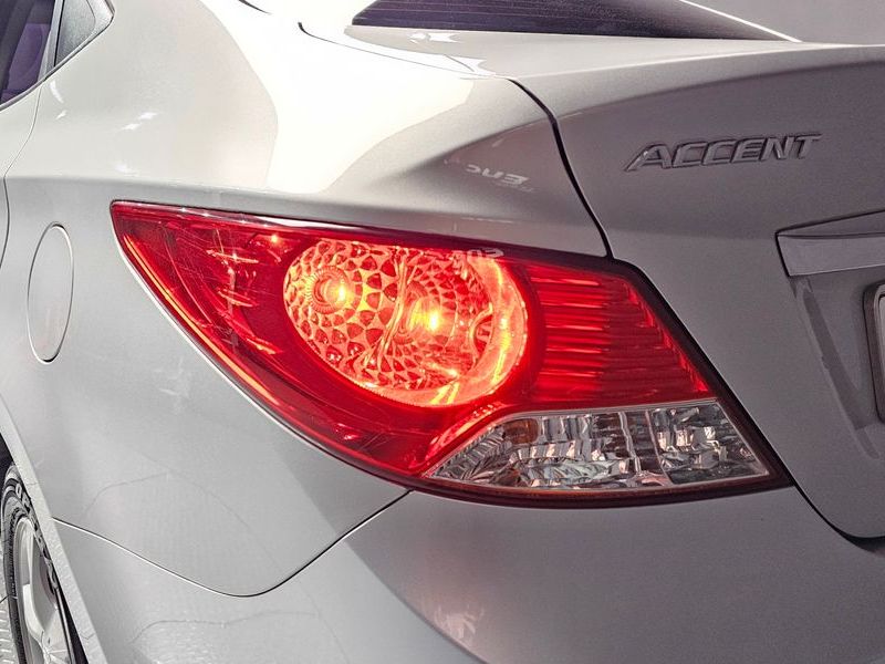 2014 Hyundai 엑센트 1.4 VVT Modern photo 23