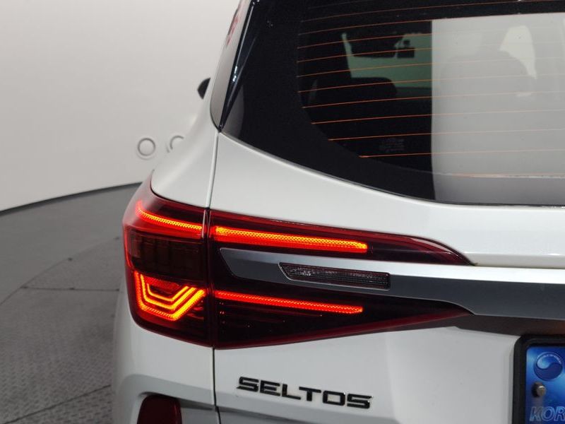 2021 Kia Seltos Gasoline 1.6 Turbo 2WD Signature photo 23