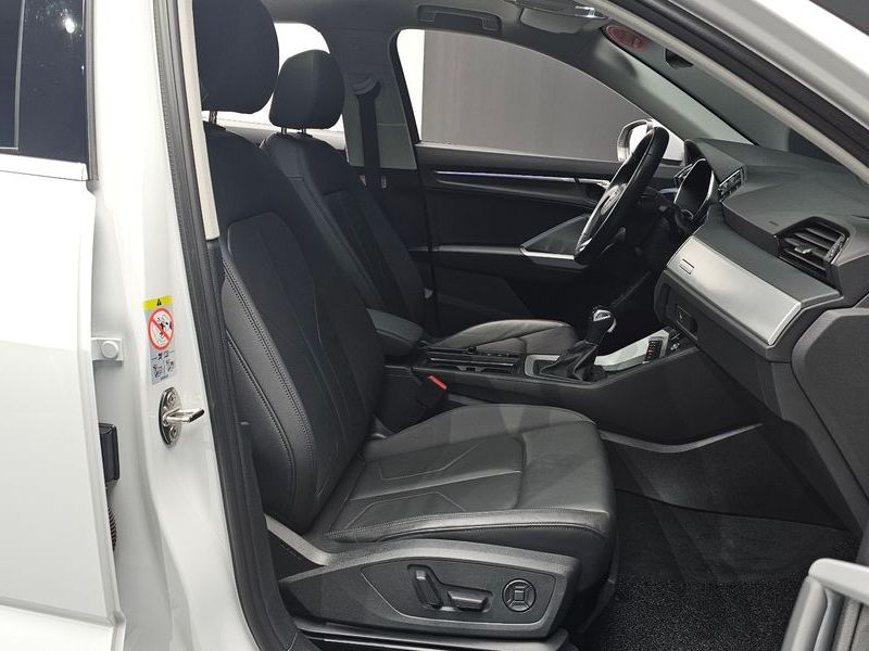 2024 Audi Q3 40 TFSI Quatrro Sport Back photo 10
