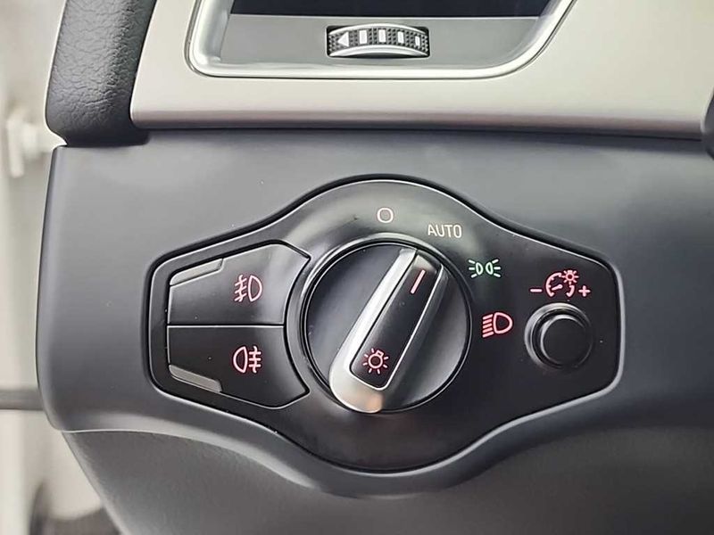 2014 Audi A4 2.0 TDI Quattro Dynamic B8 photo 17