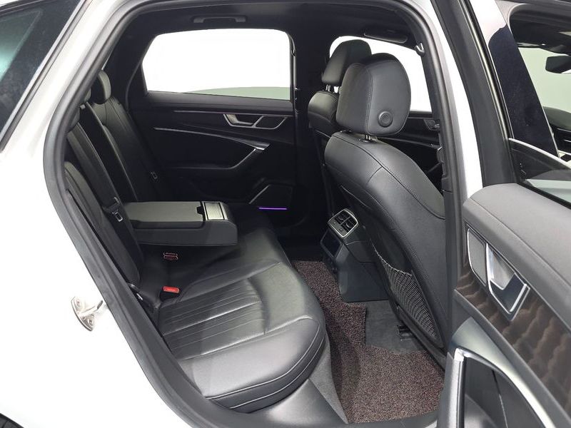 2023 Audi A6 45 TFSI Premium photo 12