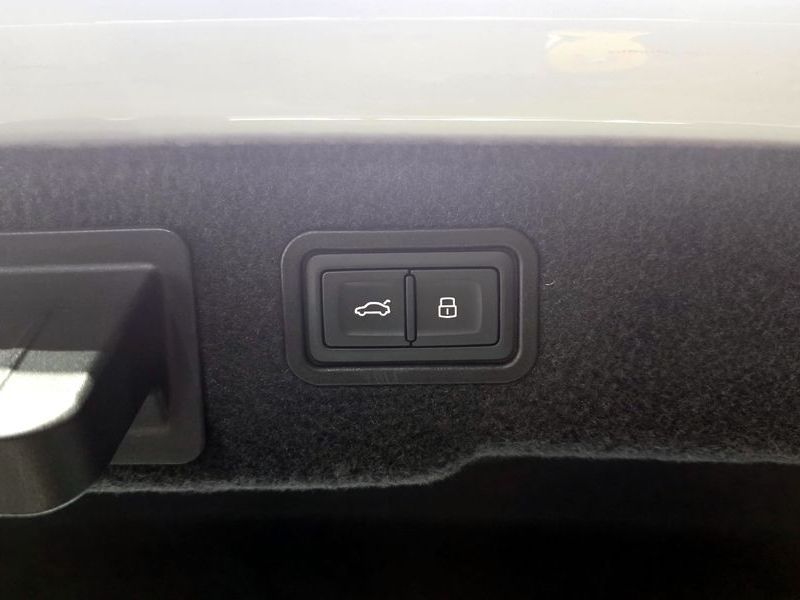 2021 Audi A8 50 TDI Quattro LWB photo 20