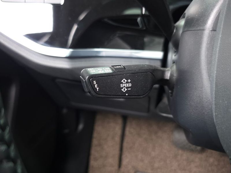 2020 Audi Q3 35 TDI photo 19