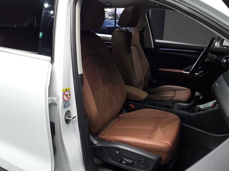 2020 Audi Q3 35 TDI photo 26