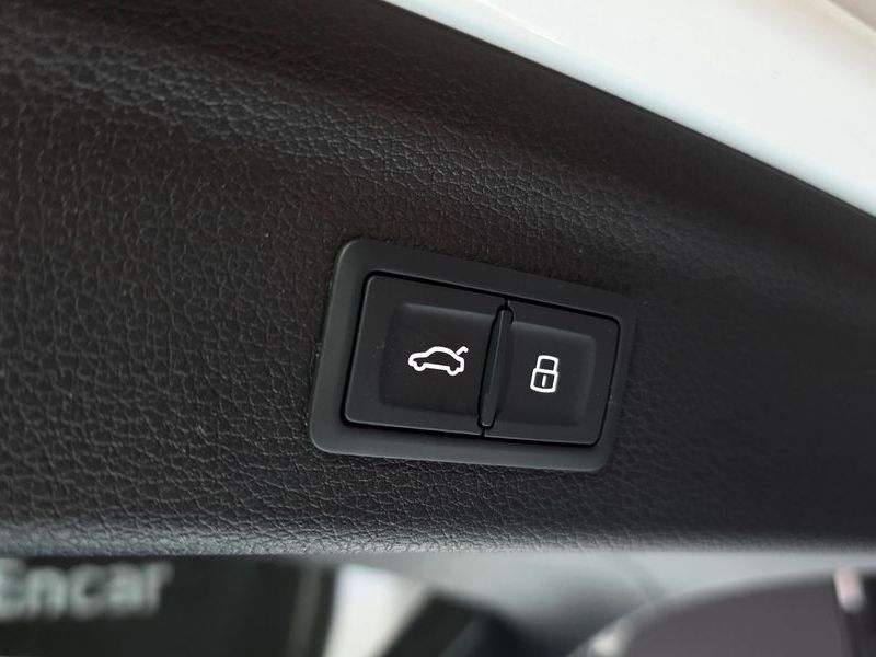 2020 Audi Q3 35 TDI photo 27