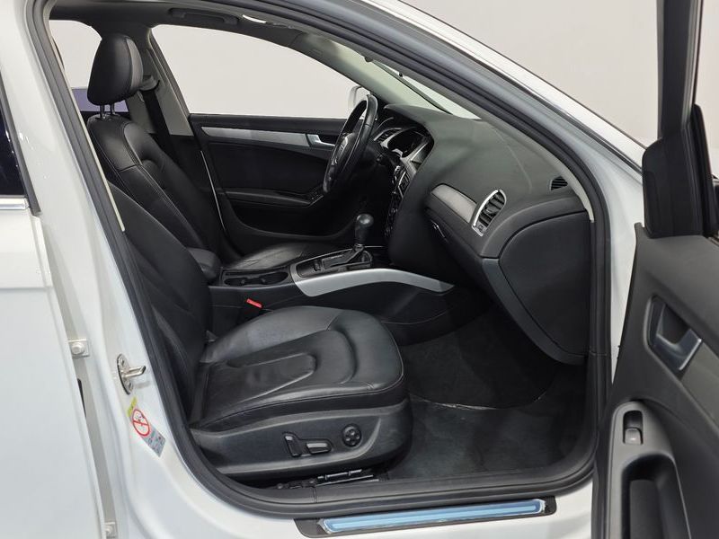 2012 Audi A4 2.0 TDI B8 photo 11