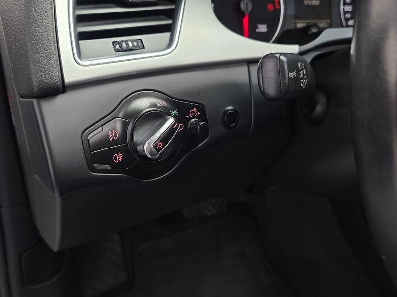 2012 Audi A4 2.0 TDI B8 photo 14