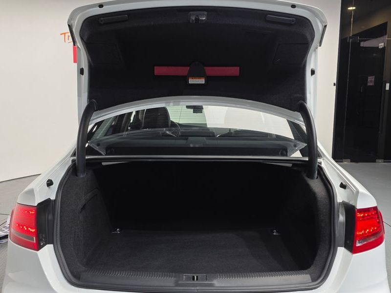 2012 Audi A4 2.0 TDI B8 photo 20