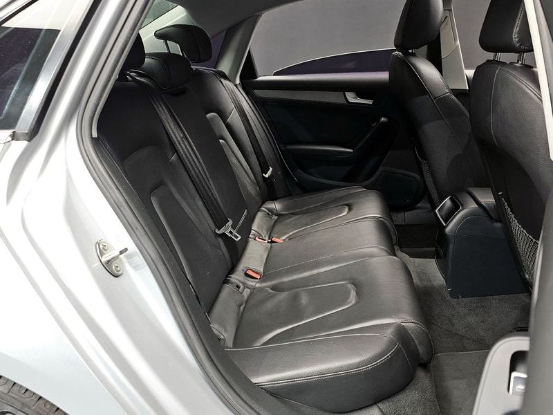 2013 Audi A4 2.0 TDI B8 photo 12