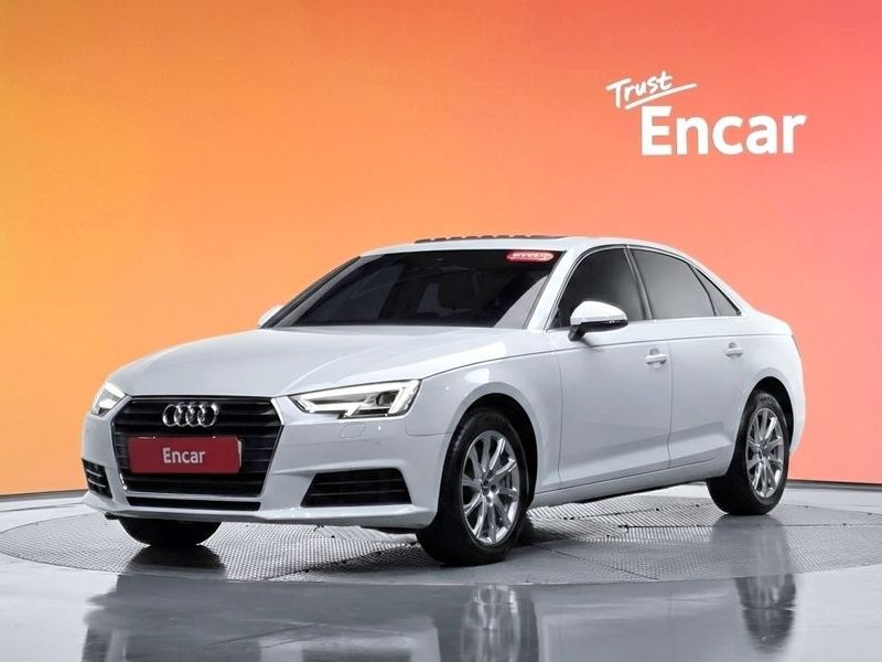 2016 Audi A4 45 TFSI photo 1