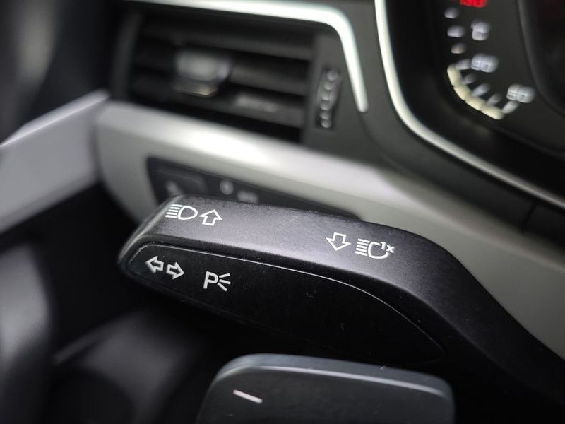 2016 Audi A4 45 TFSI photo 28
