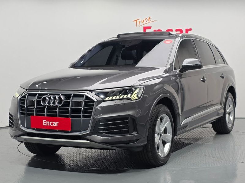 2021 Audi Q7 45 TDI Quattro photo 1