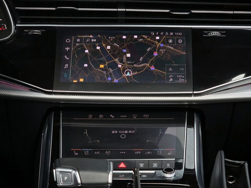 2021 Audi Q7 45 TDI Quattro photo 14