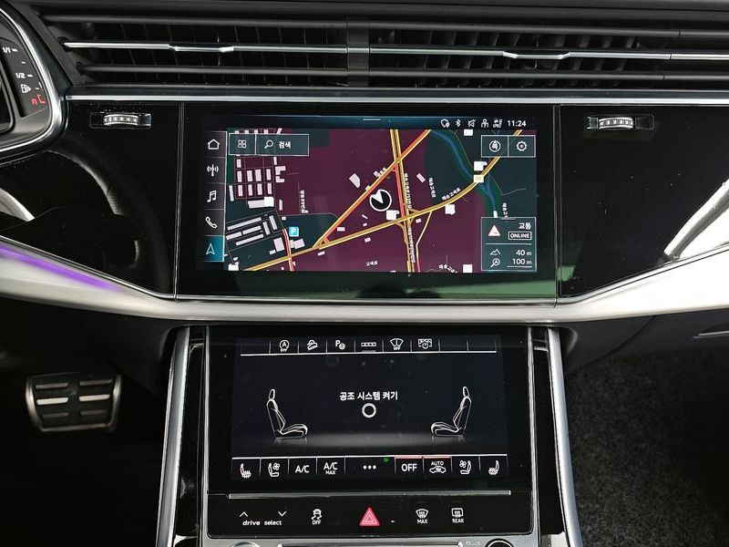 2022 Audi Q8 55 TFSI Quattro Premium photo 14