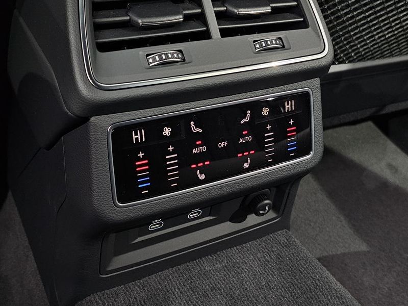 2025 Audi A6 45 TFSI Quattro Premium photo 19