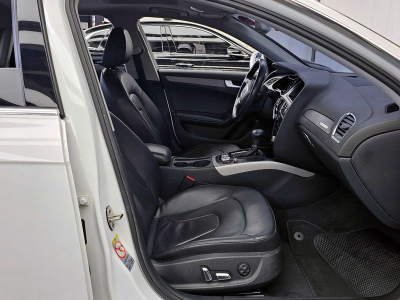 2013 Audi A4 2.0 TDI Quattro B8 photo 11