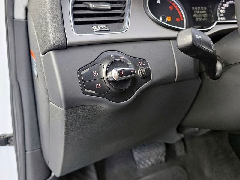 2013 Audi A4 2.0 TDI Quattro B8 photo 16