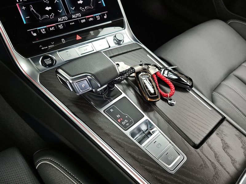 2022 Audi A6 45 TFSI Premium photo 9