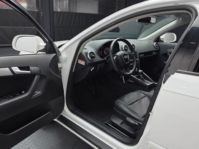 2012 Audi A3 2.0 TFSI Dynamic 8P photo 10