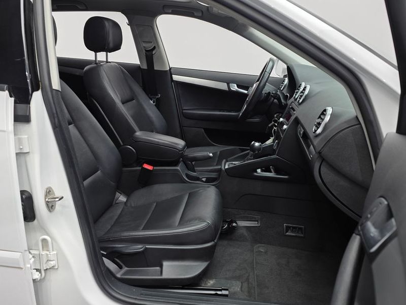 2012 Audi A3 2.0 TFSI Dynamic 8P photo 11