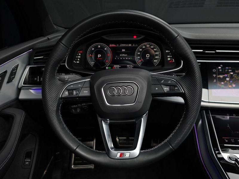 2025 Audi Q7 50 TDI Quattro Premium photo 13