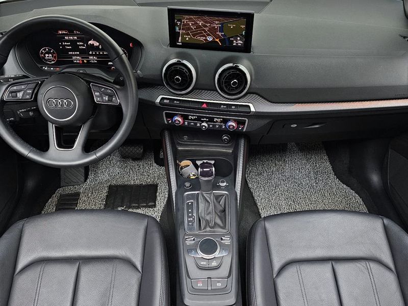 2023 Audi Q2 35 TDI Premium photo 7
