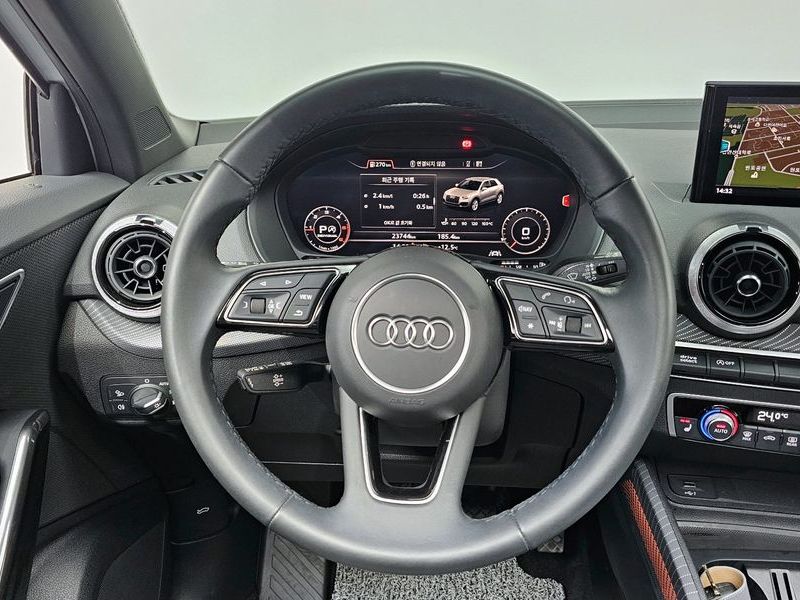 2023 Audi Q2 35 TDI Premium photo 13