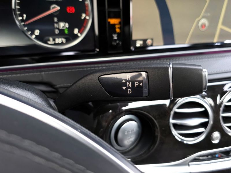 2015 Mercedes-Benz S-Class S400L 4MATIC photo 9