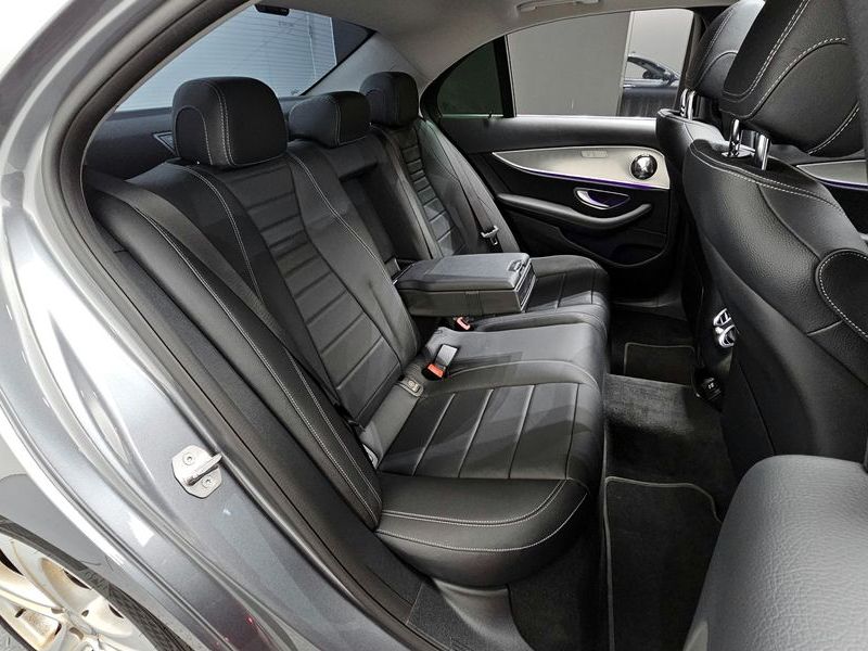 2017 Mercedes-Benz E-Class E200 Avantgarde photo 12