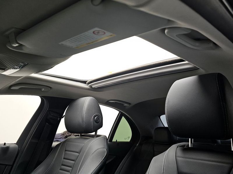 2017 Mercedes-Benz E-Class E200 Avantgarde photo 19